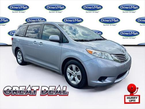 2015 Toyota Sienna LE