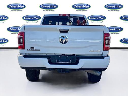 2022 RAM 2500 Laramie Crew Cab 4x4 6'4' Box