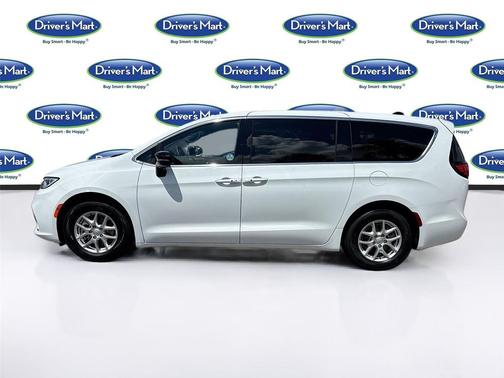 Bright White Clearcoat 2025 Chrysler Pacifica L