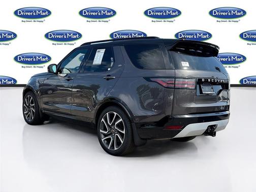 Charente Grey Premium Metallic 2024 Land Rover Discovery P360 Metropolitan Edition