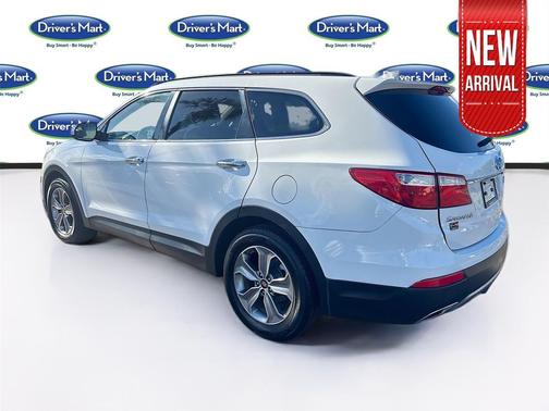 2016 Hyundai SANTA FE SE