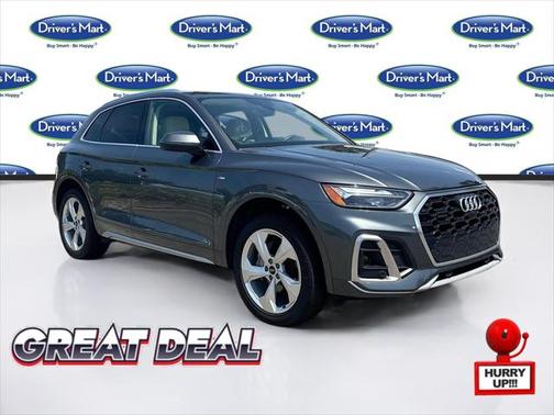 2022 Audi Q5 45 S line Premium Plus