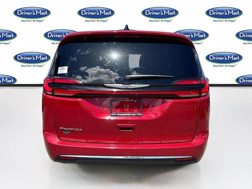 Red Hot Pearlcoat 2025 Chrysler Pacifica L
