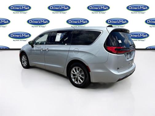 Silver Mist Clearcoat 2026 Chrysler Pacifica Limited