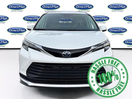 2024 Toyota Sienna LE