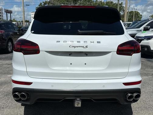 2016 Porsche Cayenne S