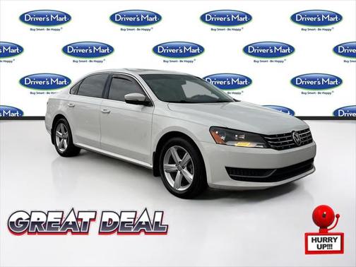 2013 Volkswagen Passat 2.0 TDI SE w/ Sunroof