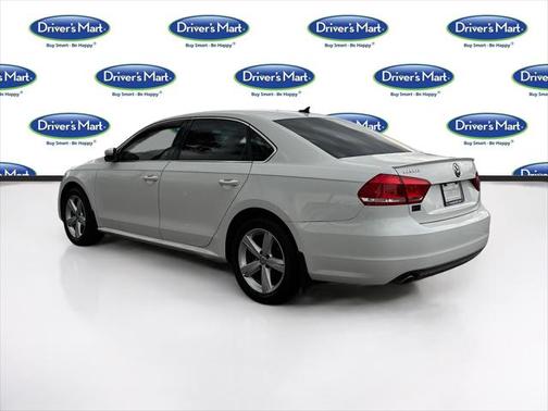 2013 Volkswagen Passat 2.0 TDI SE w/ Sunroof