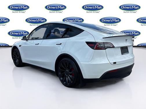 Pearl White Multi-Coat 2023 Tesla Model Y Performance Dual Motor All-Wheel Drive