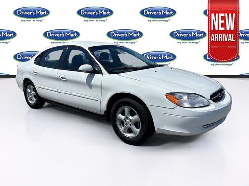 2002 Ford Taurus SE