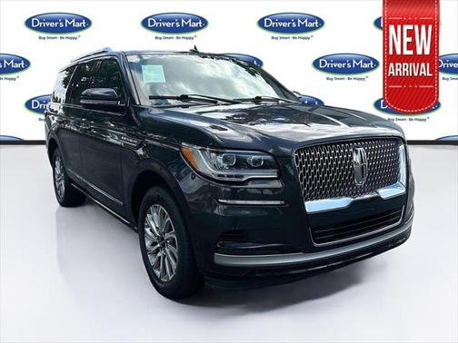2023 Lincoln Navigator Standard