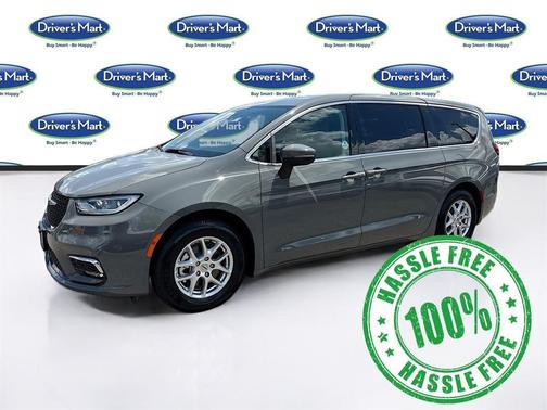 Ceramic Gray Clearcoat 2023 Chrysler Pacifica Touring L