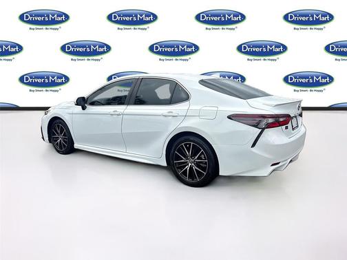 Super White 2021 Toyota Camry SE