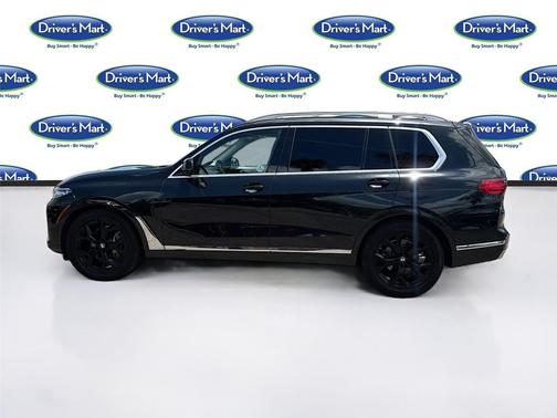 Black Sapphire Metallic 2021 BMW X7 xDrive40i