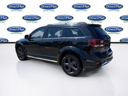 Pitch Black Clearcoat 2020 Dodge Journey Crossroad