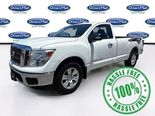 Glacier White 2018 Nissan Titan SV