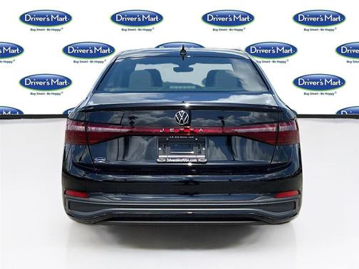 Deep Black Pearl 2025 Volkswagen Jetta 1.5T Sport