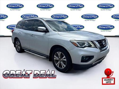 2017 Nissan Pathfinder SL