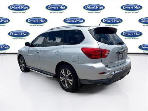 2017 Nissan Pathfinder SL