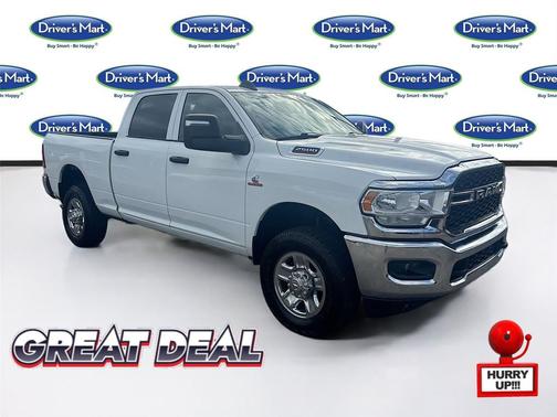 2023 RAM 2500 Tradesman Crew Cab 4x4 6'4' Box