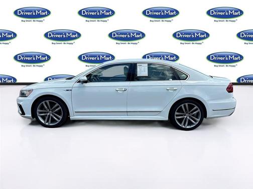 Pure White 2017 Volkswagen Passat 1.8T R-Line w/Comfort