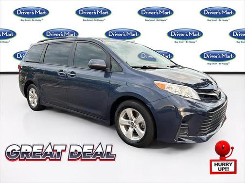 2020 Toyota Sienna LE