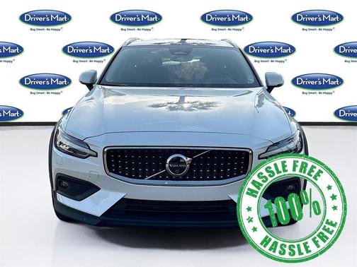 2025 Volvo V60 Cross Country Plus, B5 AWD Gas (mild hybrid)
