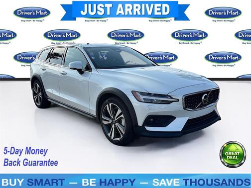 2025 Volvo V60 Cross Country Plus, B5 AWD Gas (mild hybrid)