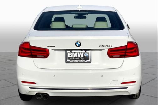 2018 BMW 330 xDrive