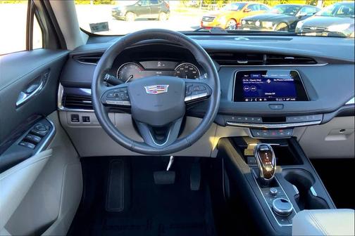 2022 Cadillac XT4 Luxury