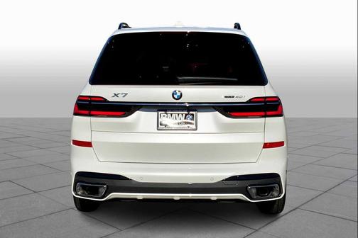 2025 BMW X7 xDrive40i