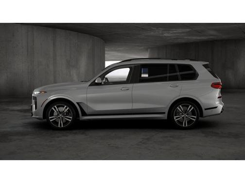 2026 BMW X7 M60i