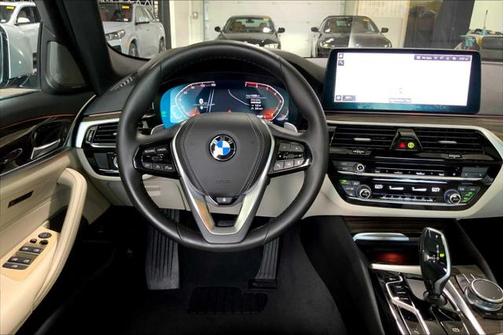 2021 BMW 530 xDrive