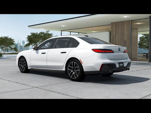 2025 BMW i7 xDrive60
