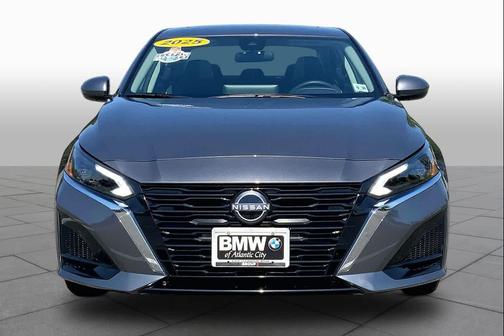 Gun Metallic 2025 Nissan Altima SV FWD