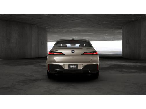2026 BMW 740 i xDrive
