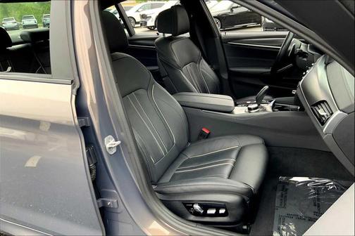 2023 BMW M550 i Xdrive