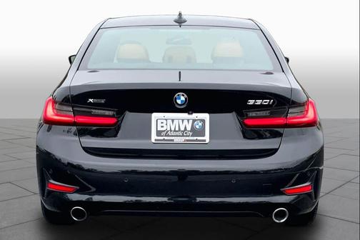 Black Sapphire Metallic 2019 BMW 330 xDrive