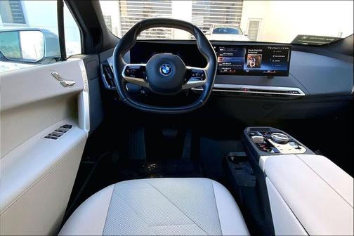 2023 BMW iX xDrive50
