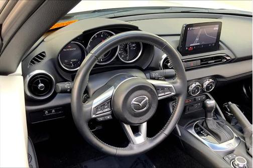 2022 Mazda MX-5 Miata RF Grand Touring