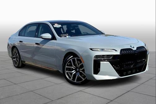2023 BMW 760 i xDrive