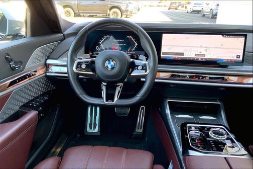 2023 BMW 760 i xDrive