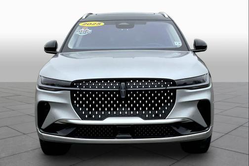 2025 Lincoln Nautilus Reserve