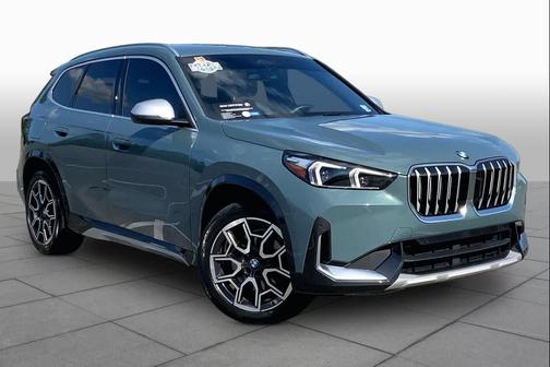Cape York Green Metallic 2023 BMW X1 xDrive28i