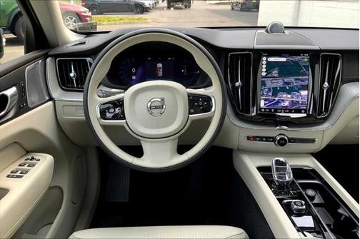 2024 Volvo XC60 Recharge Plug-In Hybrid T8 Ultimate Dark Theme