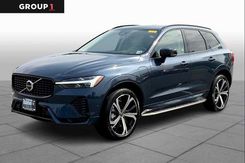 2024 Volvo XC60 Recharge Plug-In Hybrid T8 Ultimate Dark Theme