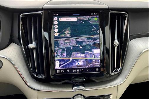 2024 Volvo XC60 Recharge Plug-In Hybrid T8 Ultimate Dark Theme
