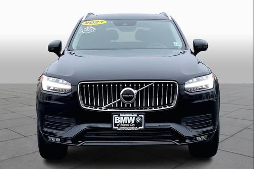 2021 Volvo XC90 T6 Momentum
