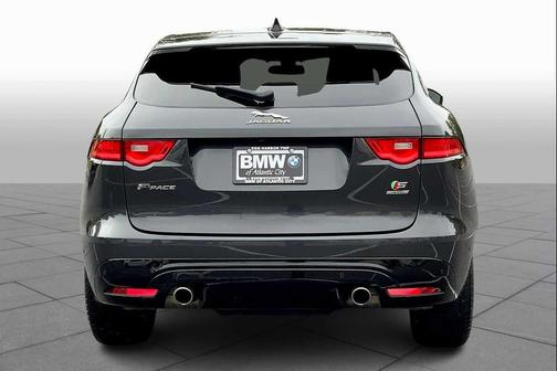 2018 Jaguar F-PACE S