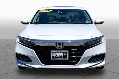 Platinum White Pearl 2018 Honda Accord Touring